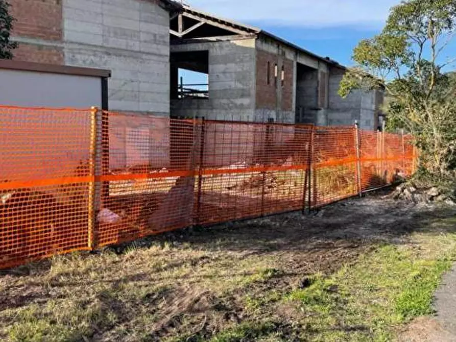 Immagine 5 di Locale commerciale in vendita  in Strada di Cupi a Magliano In Toscana