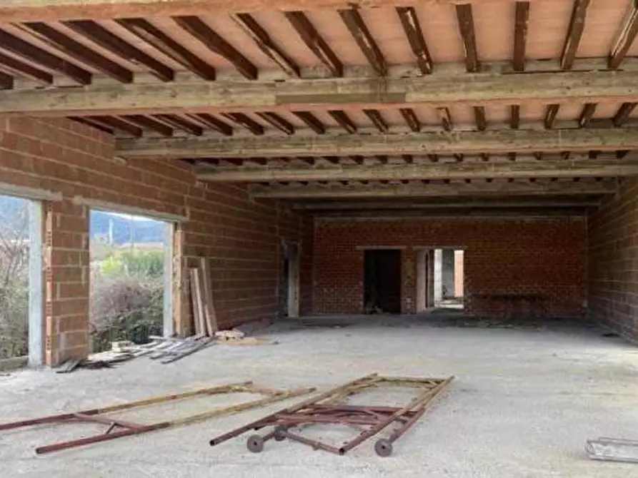 Immagine 10 di Locale commerciale in vendita  in Strada di Cupi a Magliano In Toscana