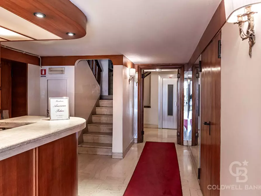 Immagine 23 di Appartamento in vendita  in Via Archimede a Roma