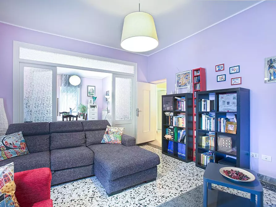 Immagine 1 di Appartamento in vendita  in Via Guglielmo Marconi a Sutri