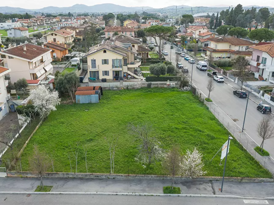 Immagine 1 di Terreno residenziale in vendita  in Via Ruggero Leoncavallo a Misano Adriatico