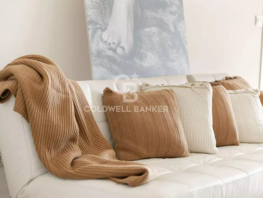 Immagine 17 di Appartamento in vendita  in Viale Dante Alighieri a Riccione