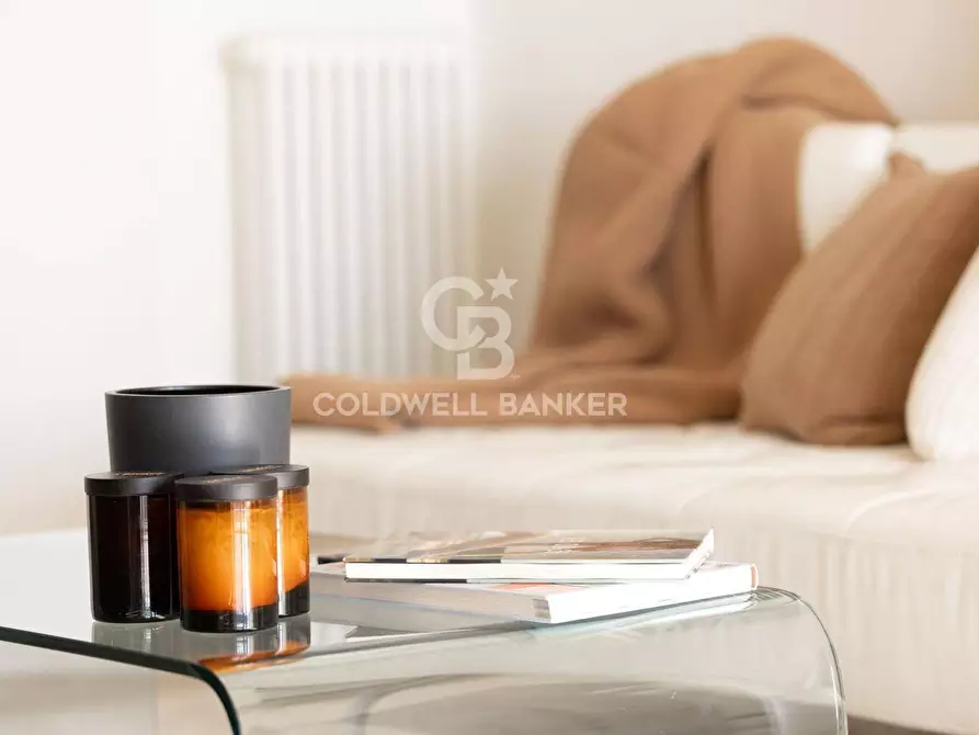 Immagine 23 di Appartamento in vendita  in Viale Dante Alighieri a Riccione