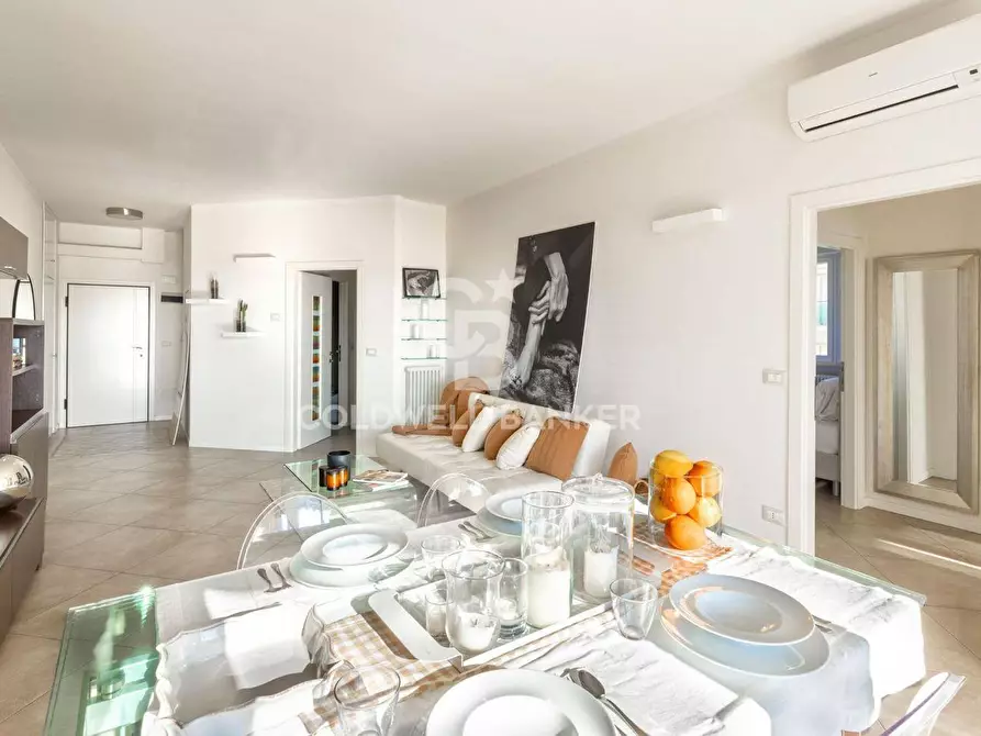 Immagine 26 di Appartamento in vendita  in Viale Dante Alighieri a Riccione