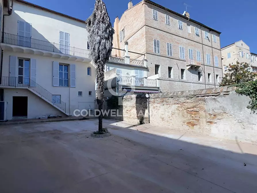 Immagine 23 di Palazzo in vendita  in Via della sapienza a Fermo