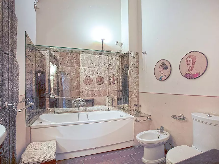 Immagine 26 di Appartamento in vendita  in Via Romanelli a Viterbo