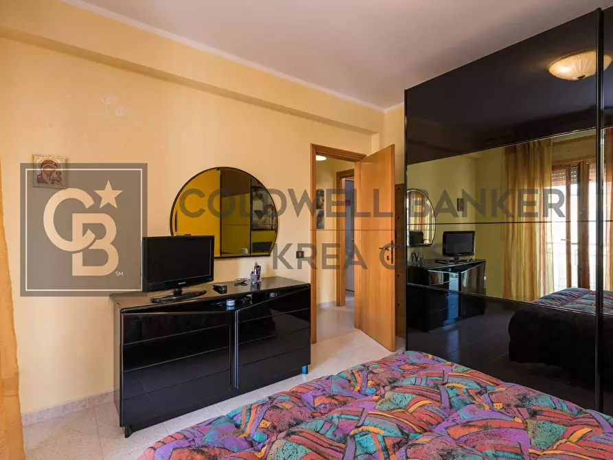 Immagine 14 di Appartamento in vendita  in Via Servilia a Roma