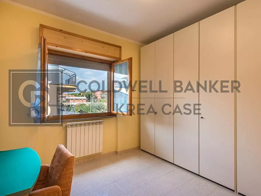 Immagine 18 di Appartamento in vendita  in Via Servilia a Roma