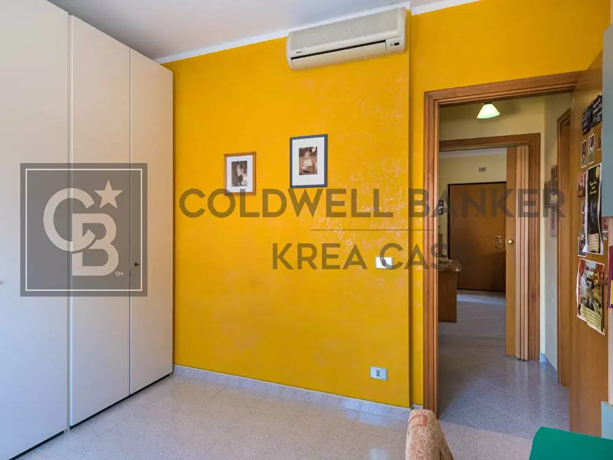 Immagine 19 di Appartamento in vendita  in Via Servilia a Roma