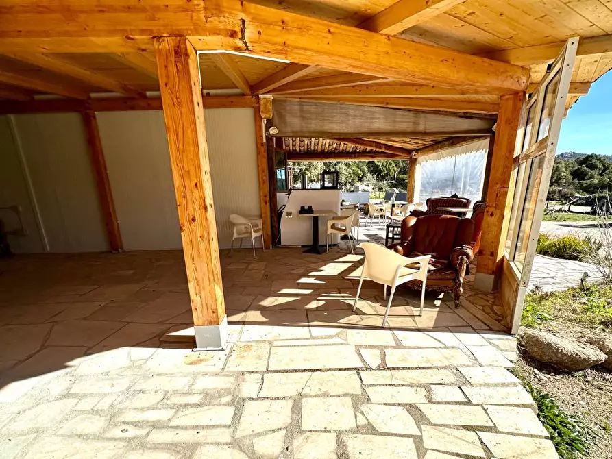 Immagine 10 di Bar / Ristorante in vendita  in ss 127 a Calangianus