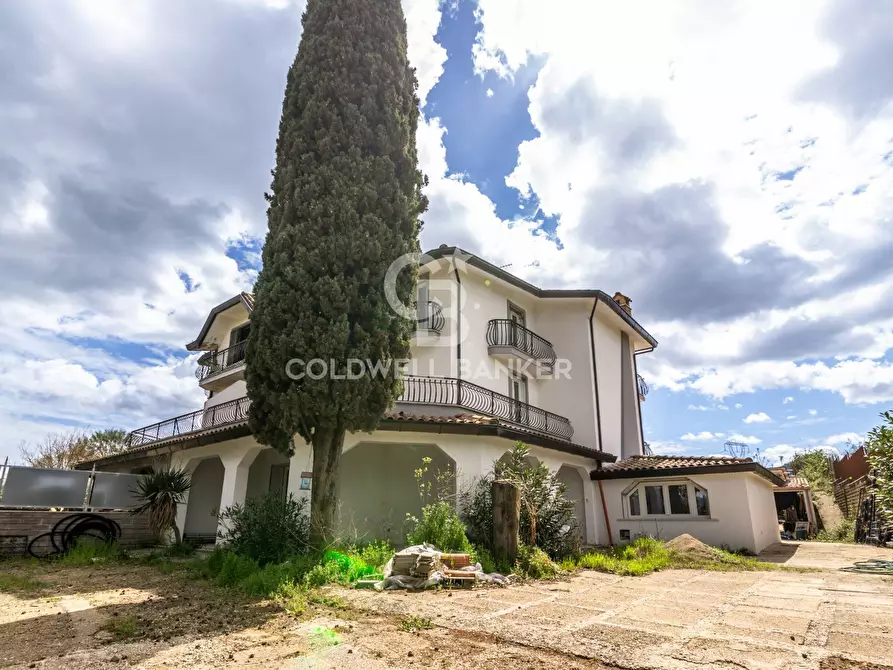 Immagine 1 di Villa in vendita  in Via del Fontanile a San Cesareo