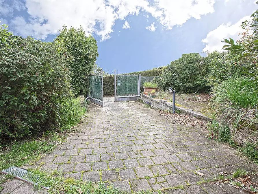 Immagine 23 di Villa in vendita  in Via del Colle a Viterbo