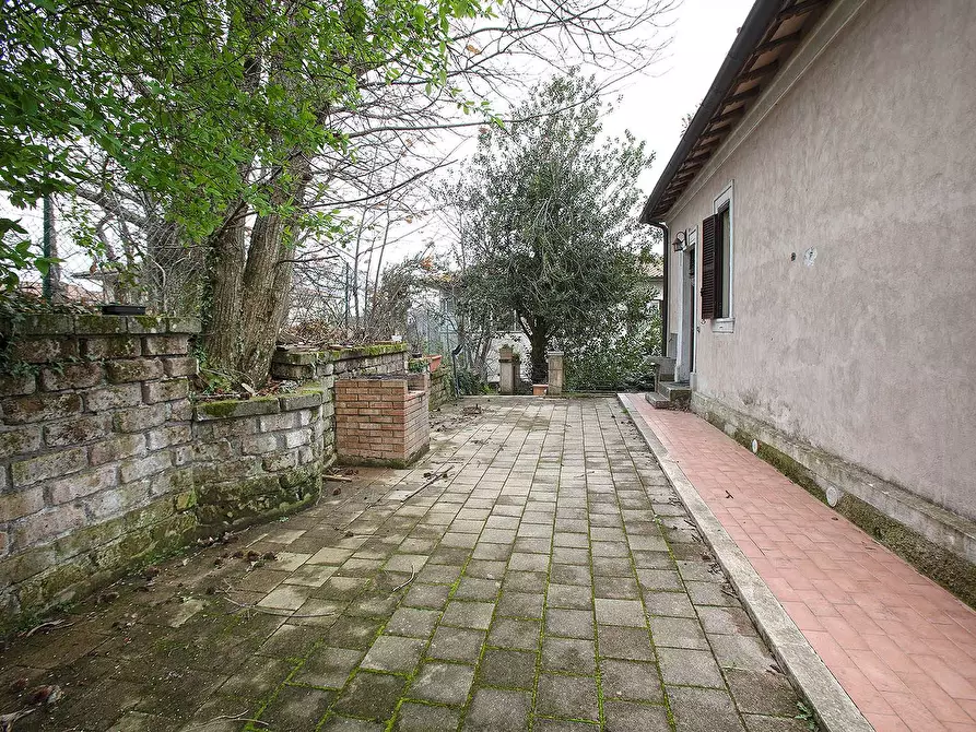 Immagine 24 di Villa in vendita  in Via del Colle a Viterbo