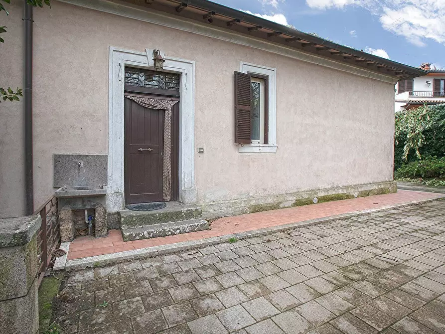 Immagine 27 di Villa in vendita  in Via del Colle a Viterbo