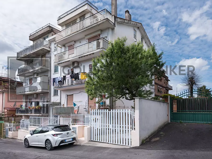 Immagine 1 di Appartamento in vendita  in Via Gualtieri Sicaminò a Roma