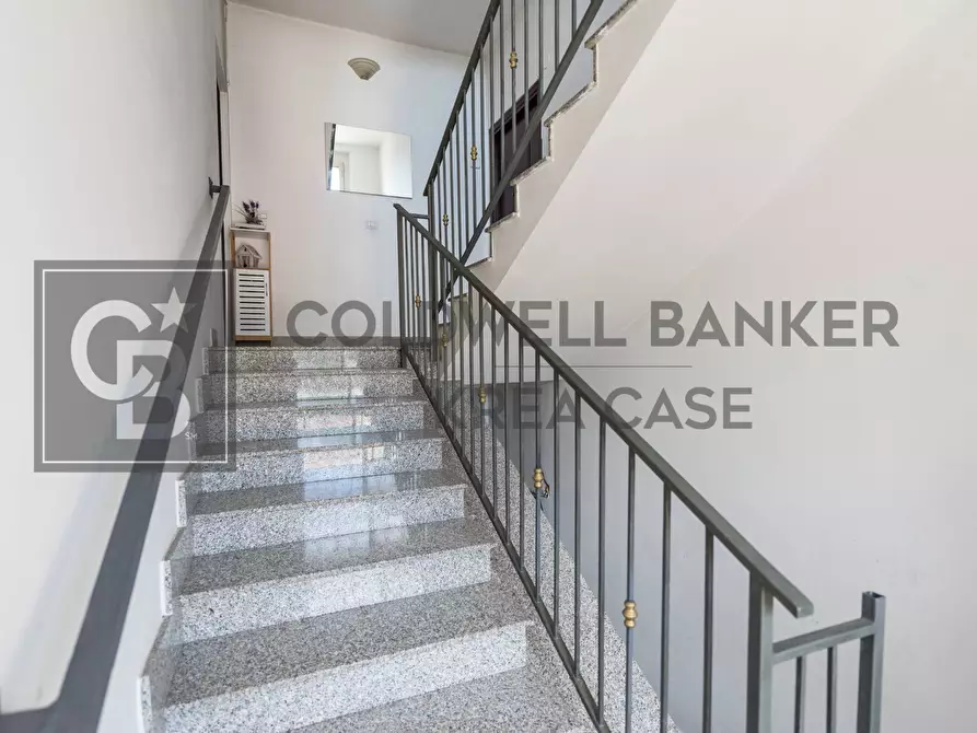 Immagine 21 di Appartamento in vendita  in Via Gualtieri Sicaminò a Roma