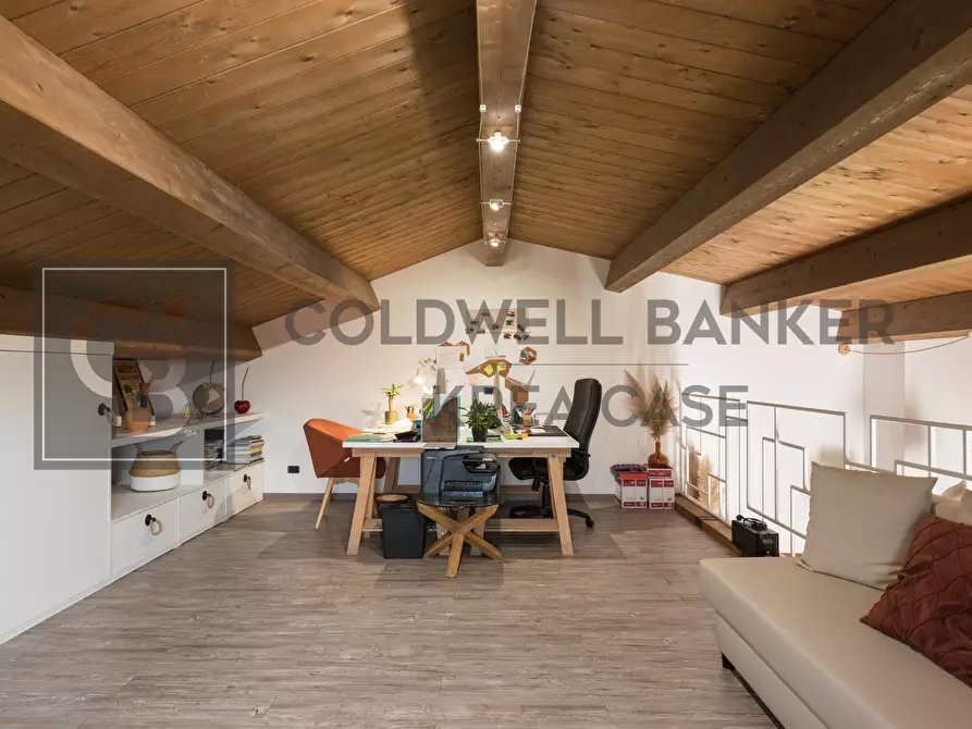 Immagine 20 di Villa in vendita  in Via Colle Scossite a Zagarolo