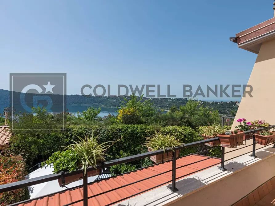 Immagine 28 di Villa in vendita  in via eroi di Nassiriya a Marino