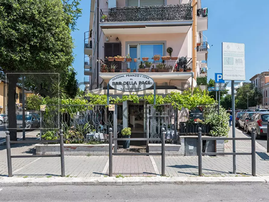 Immagine 4 di Bar / Ristorante in vendita  in Via Monte Grappa a Ciampino