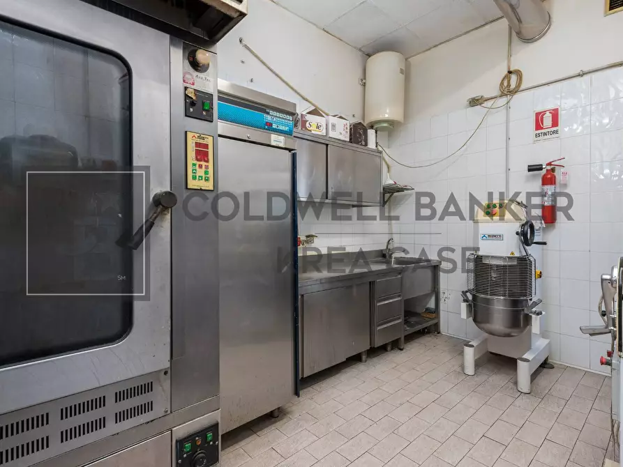 Immagine 16 di Bar / Ristorante in vendita  in Via Monte Grappa a Ciampino