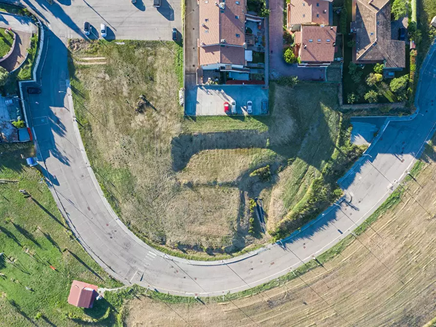 Immagine 25 di Terreno residenziale in vendita  in Via Pulzona a Saludecio