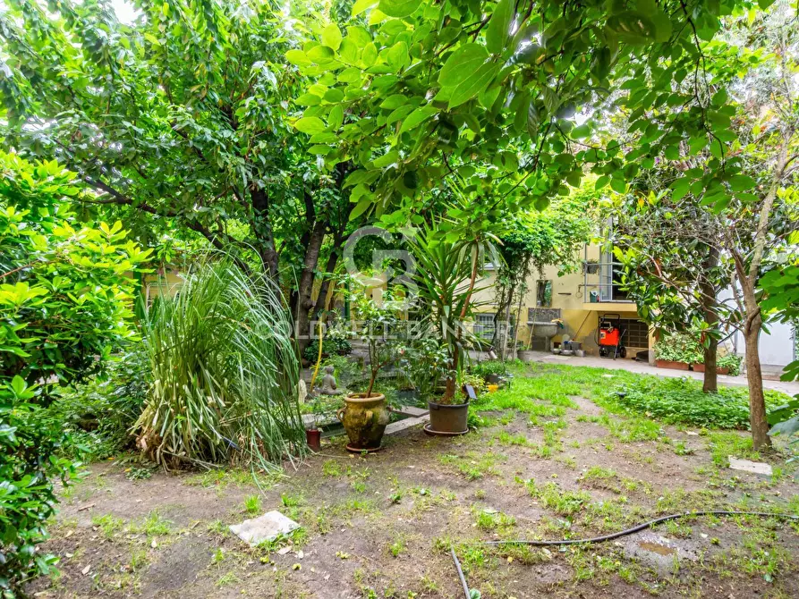 Immagine 23 di Villa in vendita  in Via Monte Altissimo a Milano