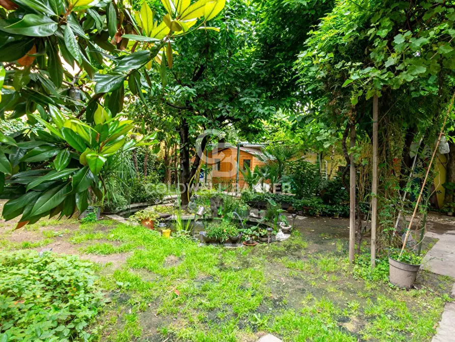 Immagine 25 di Villa in vendita  in Via Monte Altissimo a Milano