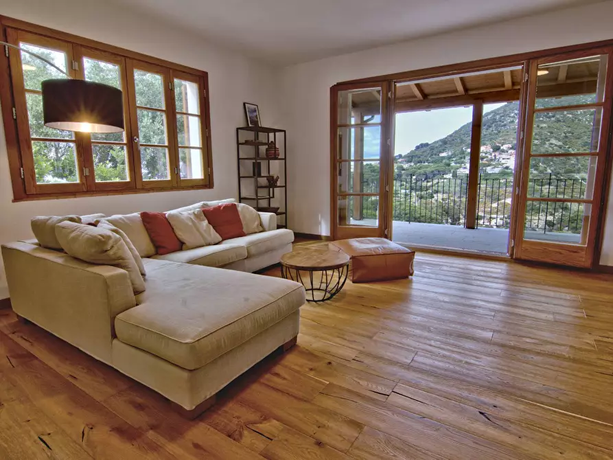 Immagine 21 di Villa in vendita  in Via delle Buche a Marciana