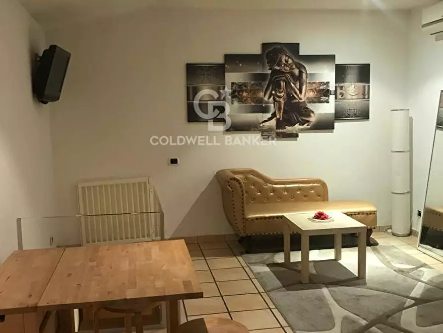 Immagine 11 di Appartamento in vendita  in Via Degli Zingari a Roma