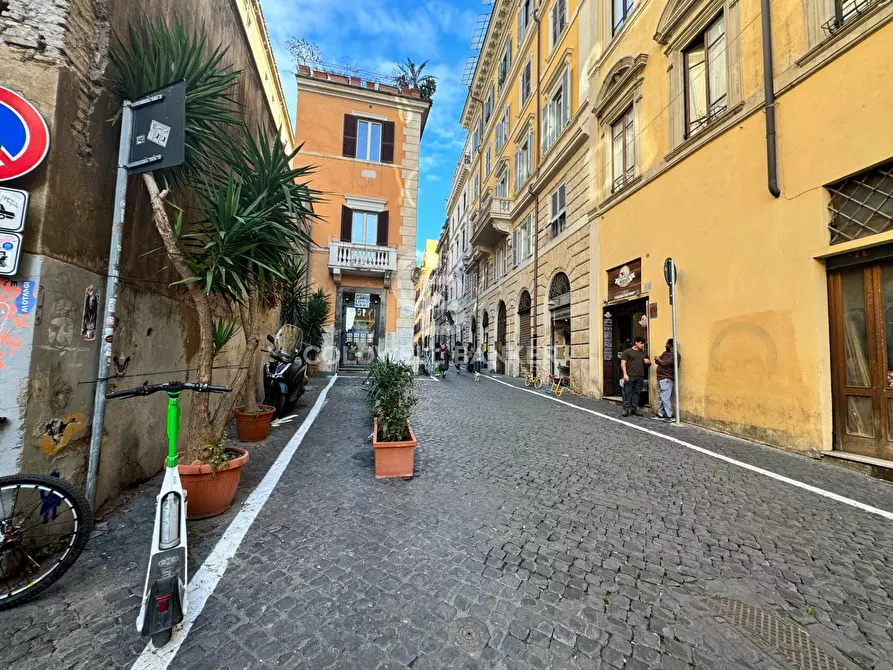 Immagine 20 di Appartamento in vendita  in Via Degli Zingari a Roma