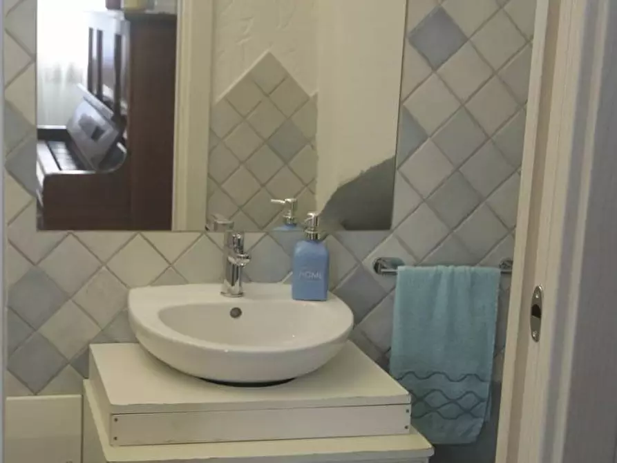 Immagine 9 di Appartamento in vendita  in Via Bramante a Olbia