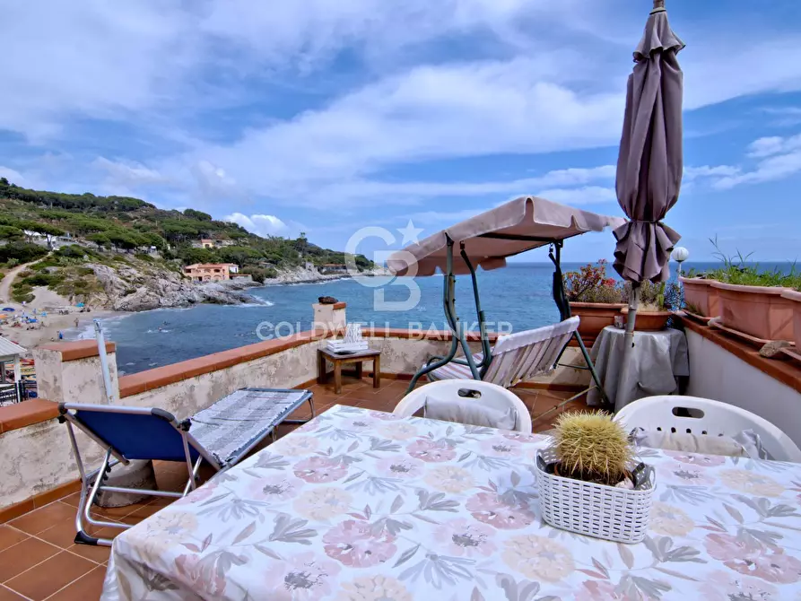 Immagine 28 di Appartamento in vendita  in Via della Costa a Campo Nell'elba