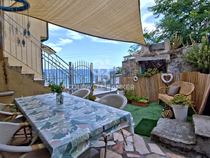 Immagine 5 di Appartamento in vendita  in Via della Costa a Campo Nell'elba