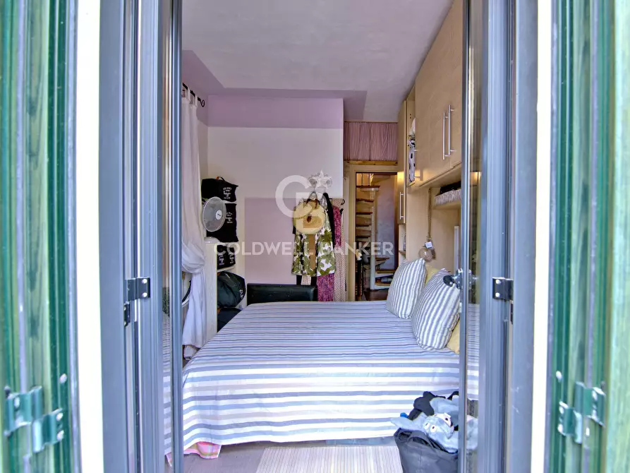 Immagine 15 di Appartamento in vendita  in Via della Costa a Campo Nell'elba