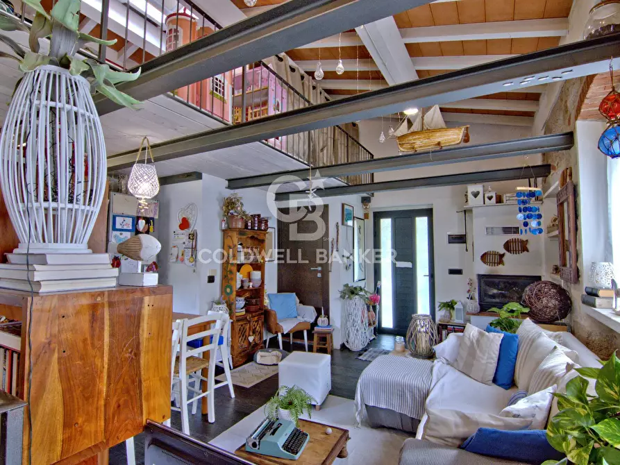 Immagine 9 di Appartamento in vendita  in Via della Costa a Campo Nell'elba