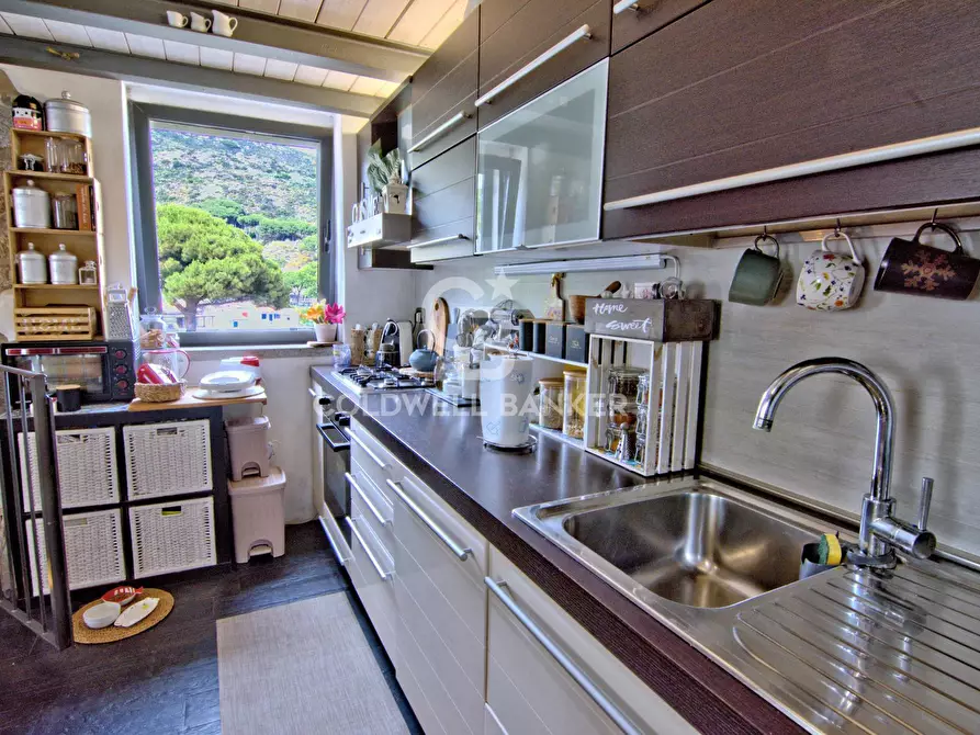 Immagine 12 di Appartamento in vendita  in Via della Costa a Campo Nell'elba