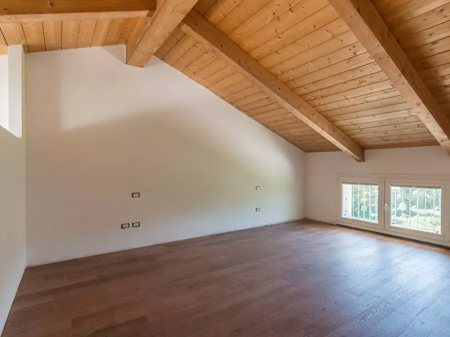 Immagine 27 di Appartamento in vendita  in Via Santa Maria del Piano di Sotto a Montescudo-Monte Colombo