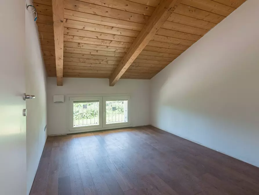 Immagine 29 di Appartamento in vendita  in Via Santa Maria del Piano di Sotto a Montescudo-Monte Colombo