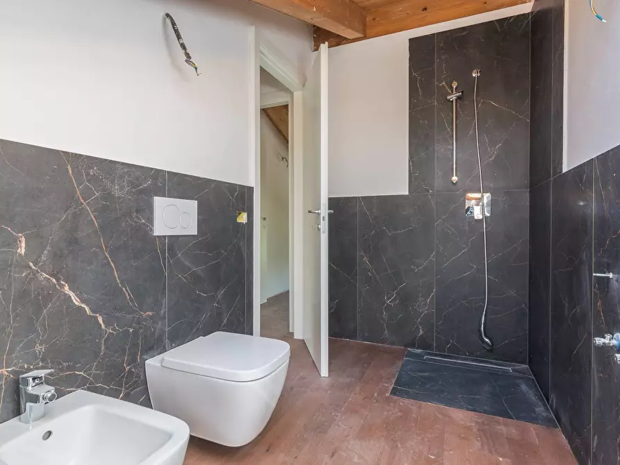 Immagine 22 di Appartamento in vendita  in Via Santa Maria del Piano di Sotto a Montescudo-Monte Colombo