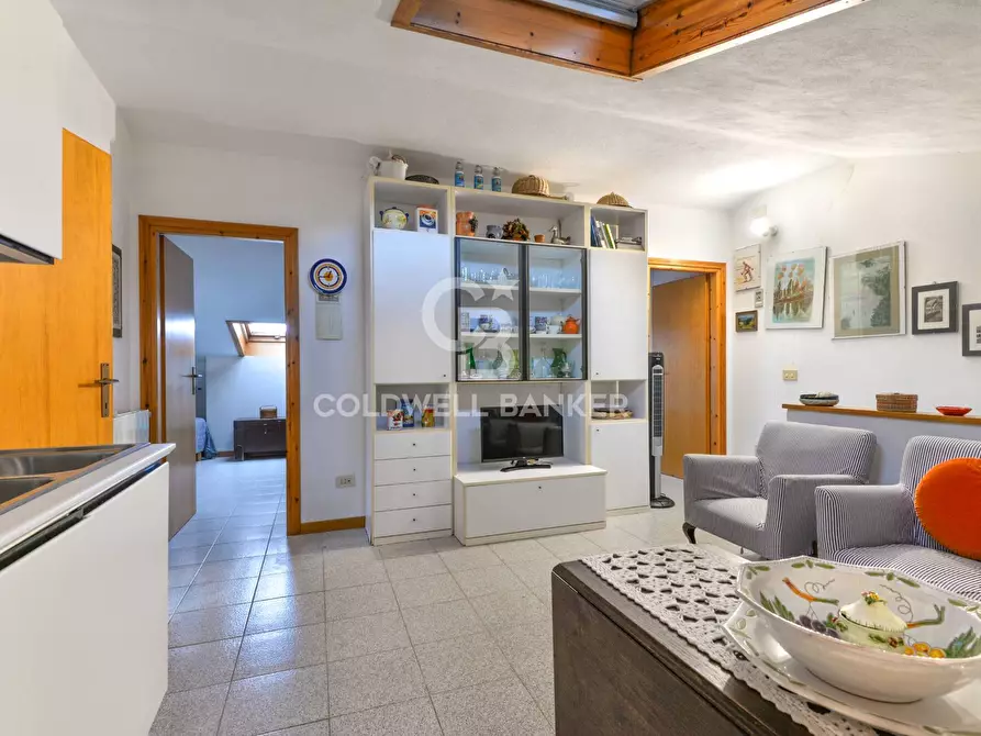 Immagine 6 di Villa in vendita  in Via degli Alberi a Campo Nell'elba