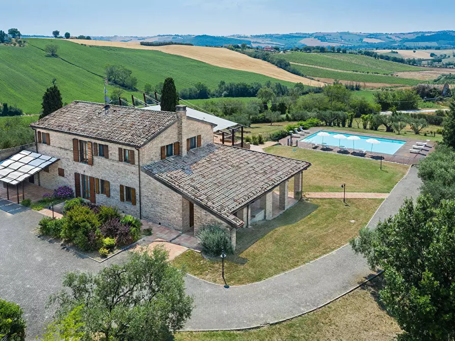 Immagine 1 di Rustico / casale in vendita  in Strada del breccione a San Costanzo