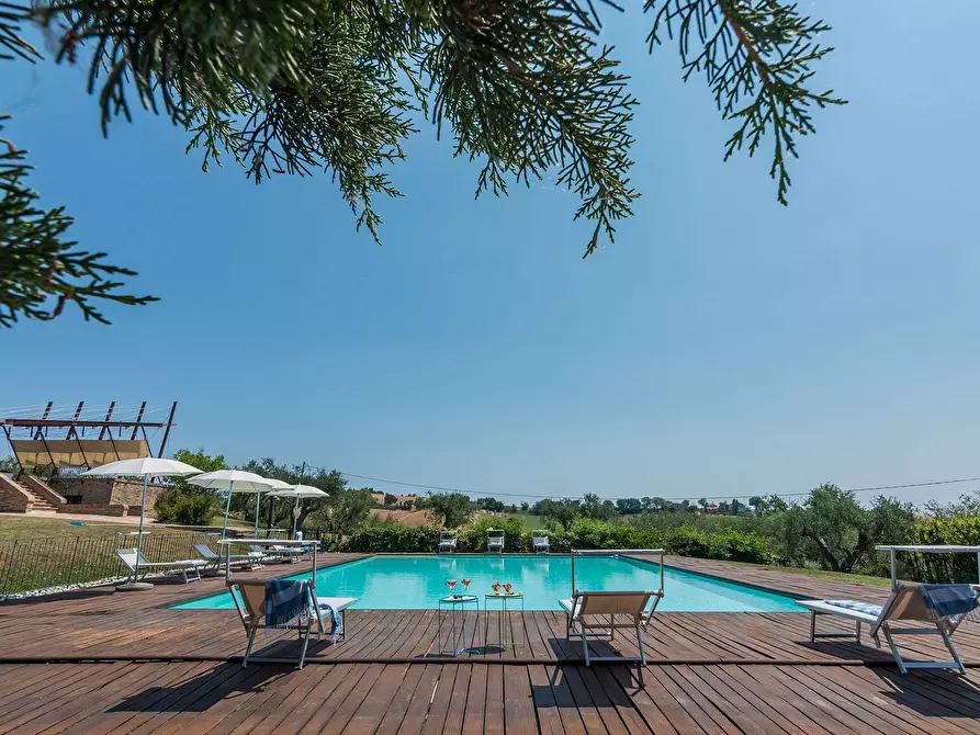 Immagine 14 di Rustico / casale in vendita  in Strada del breccione a San Costanzo