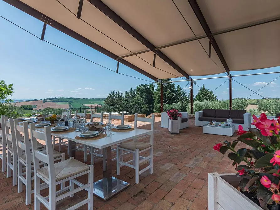 Immagine 17 di Rustico / casale in vendita  in Strada del breccione a San Costanzo