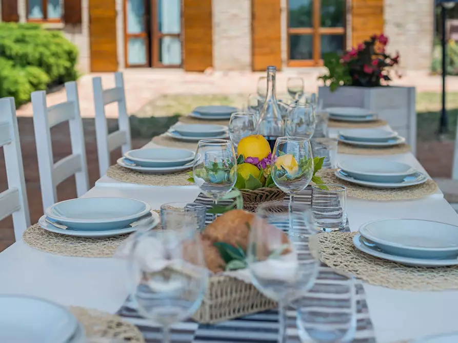 Immagine 20 di Rustico / casale in vendita  in Strada del breccione a San Costanzo
