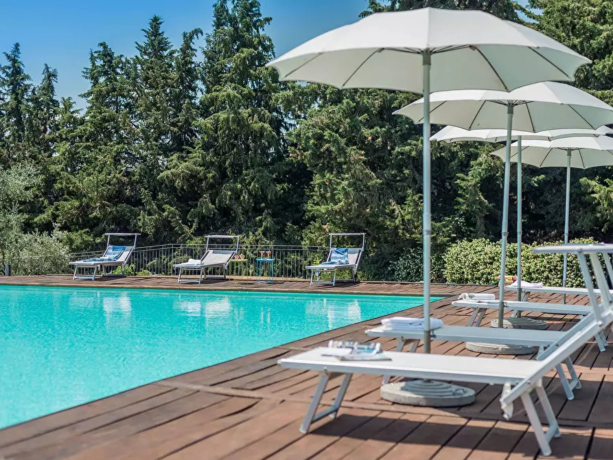 Immagine 3 di Rustico / casale in vendita  in Strada del breccione a San Costanzo