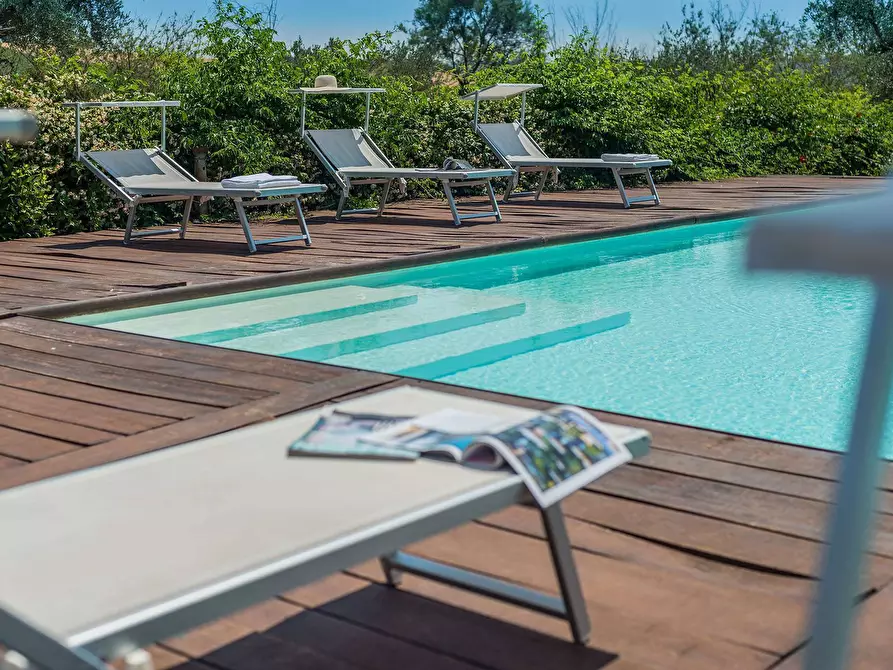 Immagine 4 di Rustico / casale in vendita  in Strada del breccione a San Costanzo