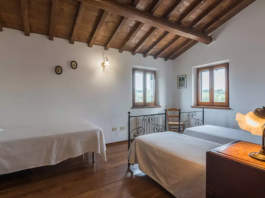 Immagine 22 di Rustico / casale in vendita  in Strada del breccione a San Costanzo