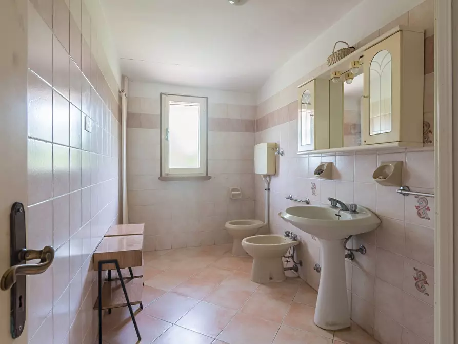 Immagine 24 di Rustico / casale in vendita  in Via Casenuove a Tavoleto