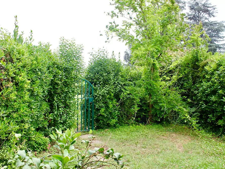 Immagine 14 di Appartamento in vendita  in largo dell'olgiata a Roma