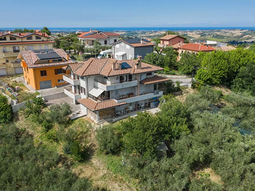 Immagine 30 di Casa indipendente in vendita  in Via Belvedere a Montescudo-Monte Colombo